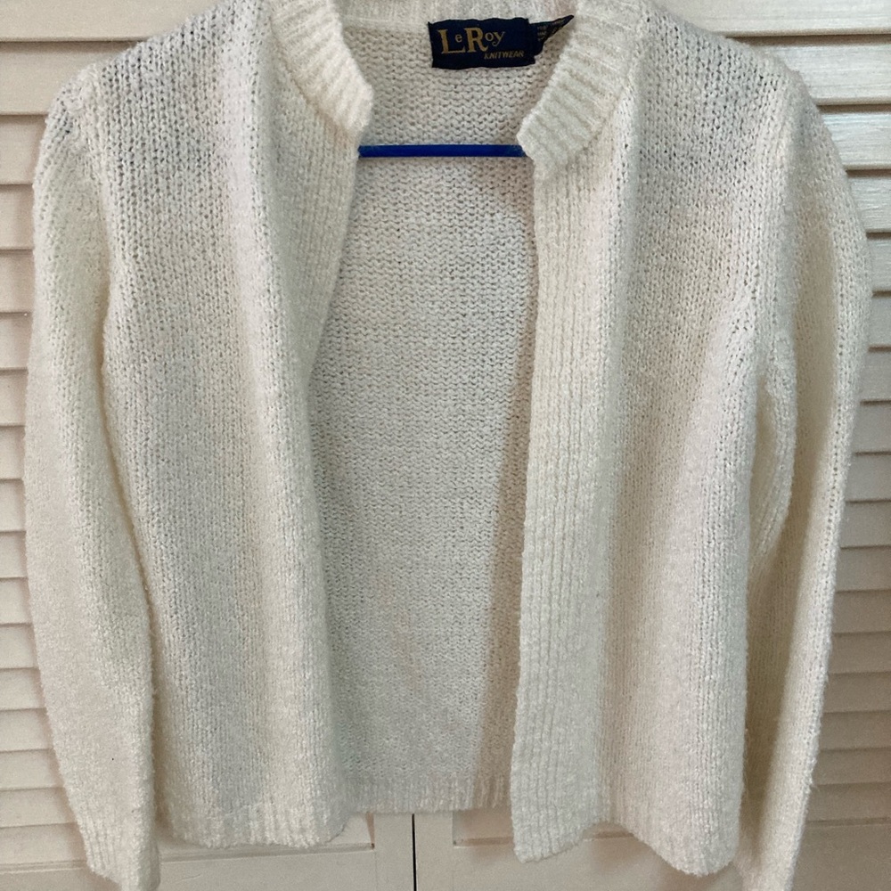 Vintage LeRoy Women’s White Cardigan Acrylic Sweater Size Medium